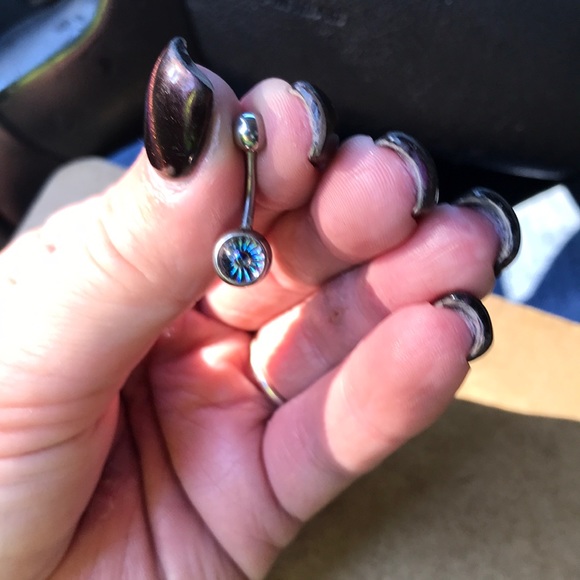 Bundle of belly rings - Picture 4 of 4